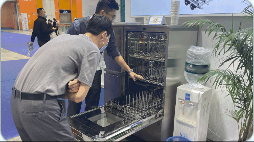 還有不了解實驗室全自動洗瓶機結(jié)構(gòu)和操作的，看這里